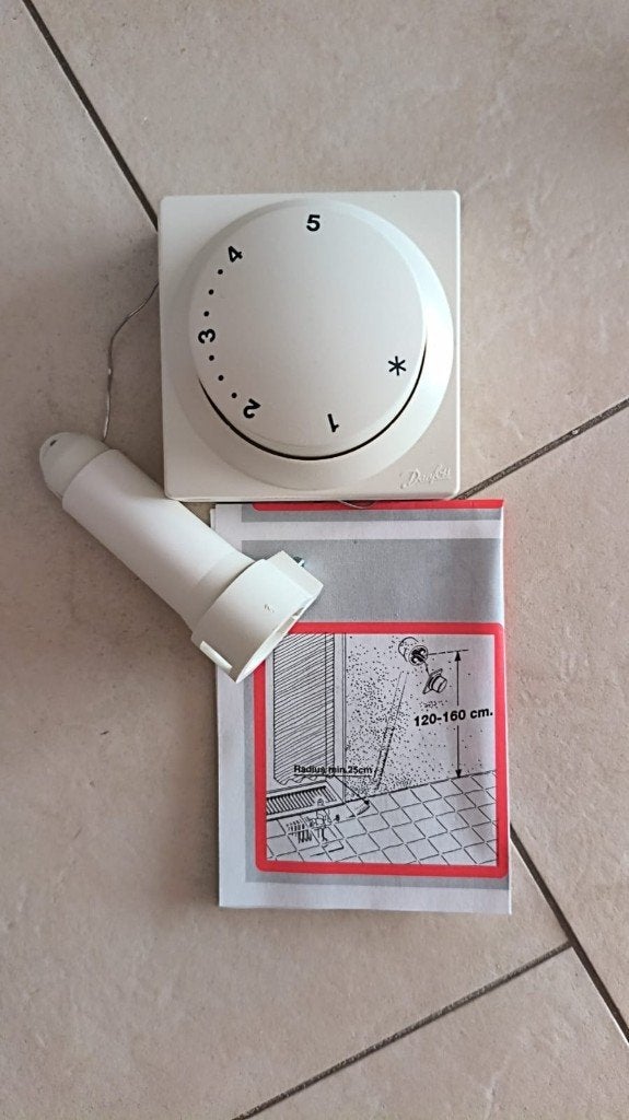 Danfoss thermostaatknop met wandbekleding/afstandsvoeler, Doe-het-zelf en Verbouw, Thermostaten, Ophalen of Verzenden, Slimme thermostaat