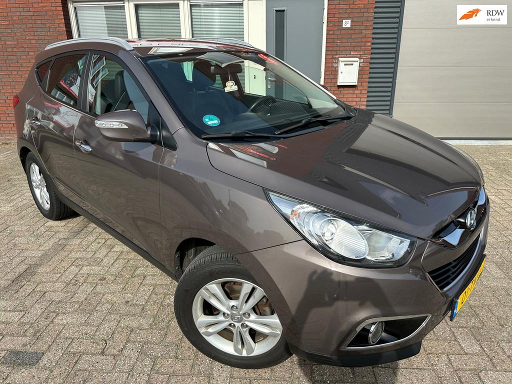Hyundai Ix35 2.0i Style / Navi / Leder / Clima / Cruise / NA, Gebruikt, 4 cilinders, Leder en Stof, 163 pk