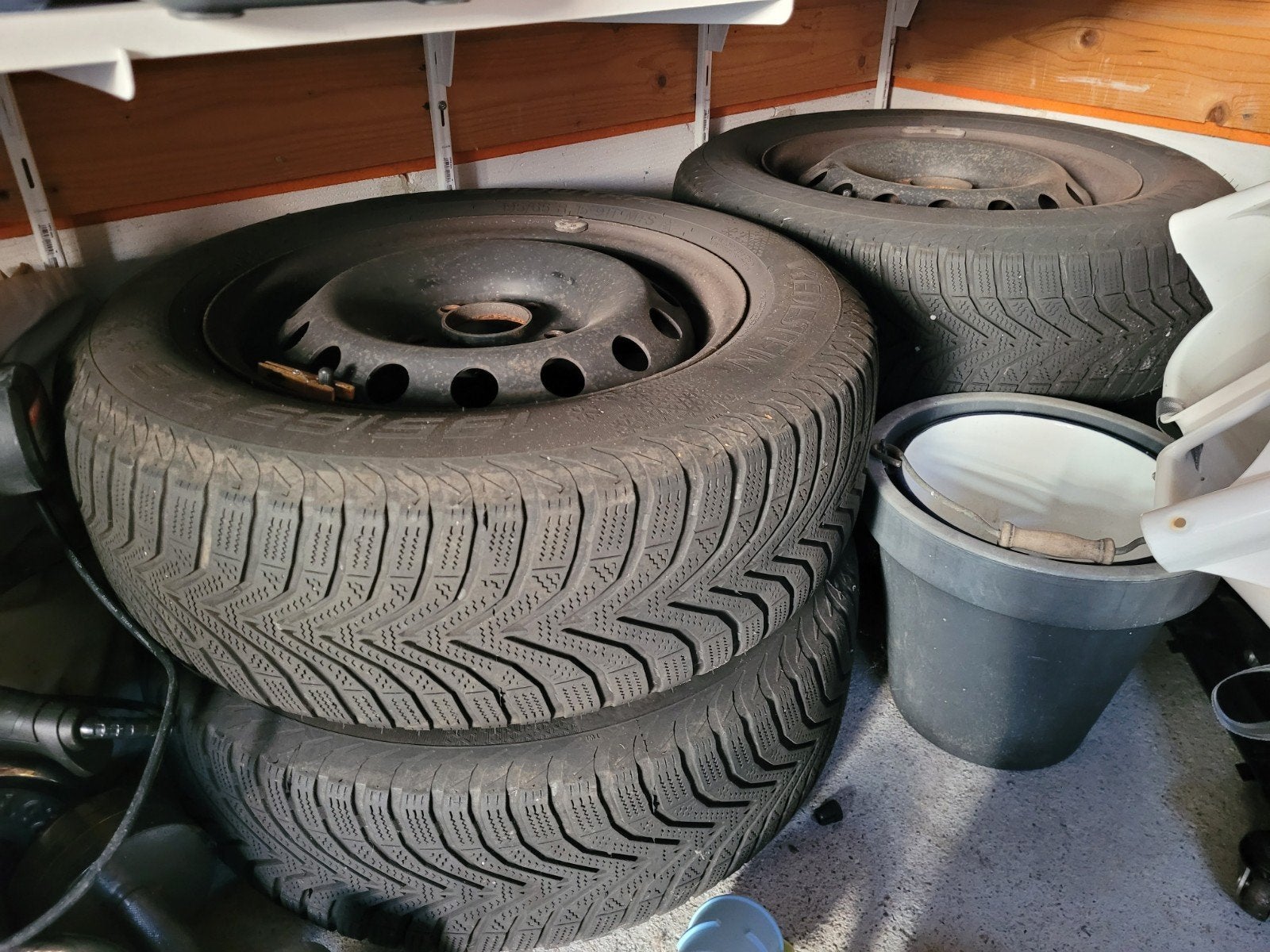 Vredestein Snowtrac 5 winterbanden op stalen velg 195/65 R15, Ophalen, Gebruikt, 15 inch, Banden en Velgen