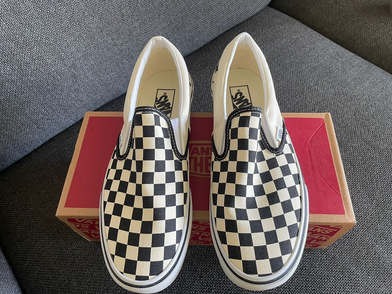 Nieuwe Vans Classic Slip-on maat 42.5, Kleding | Heren, Schoenen, Verzenden, Nieuw