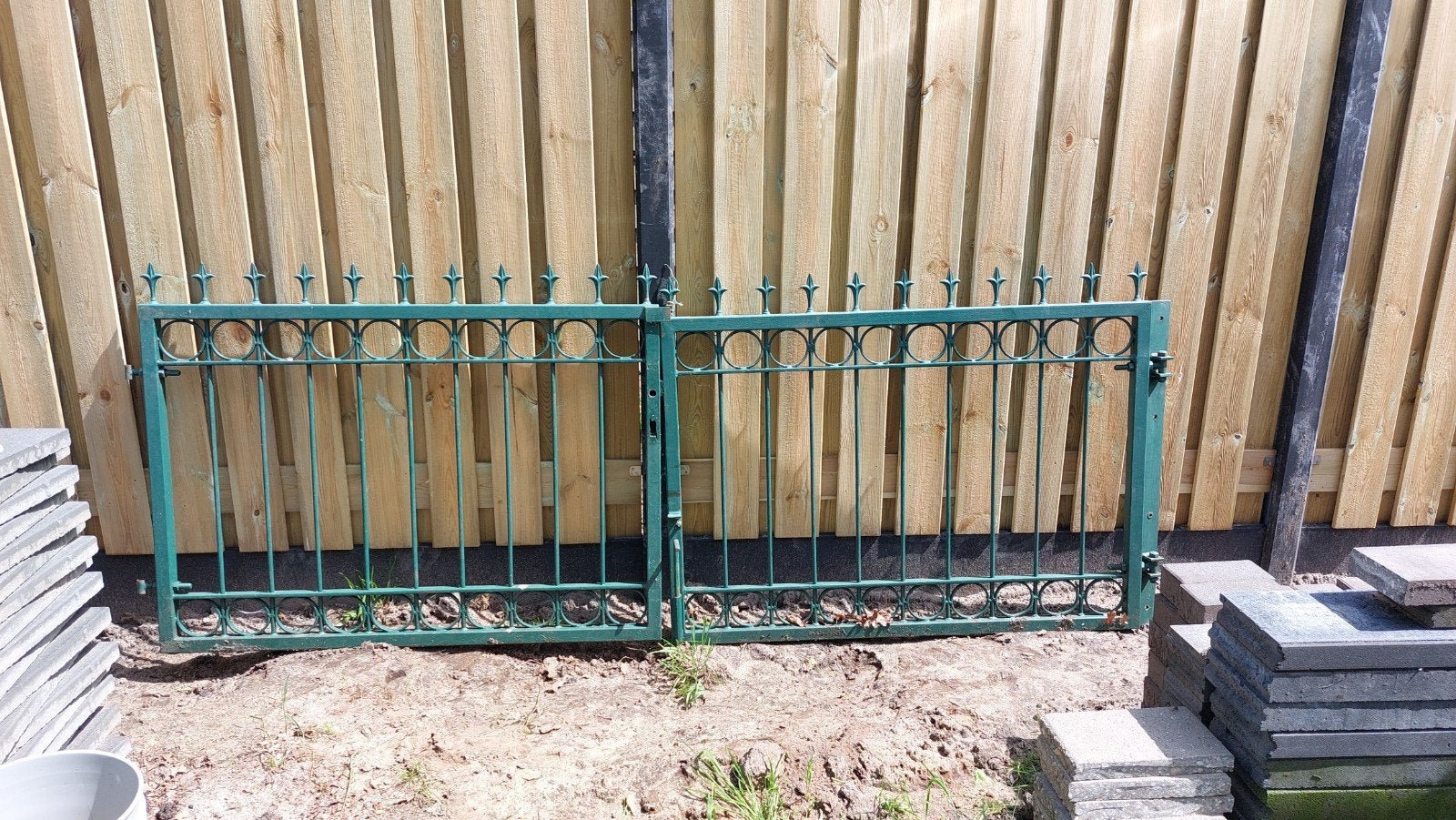 Dubbele sierpoort - Groen ijzeren hek, Ophalen, Met poort, Gebruikt, Sierhekwerk