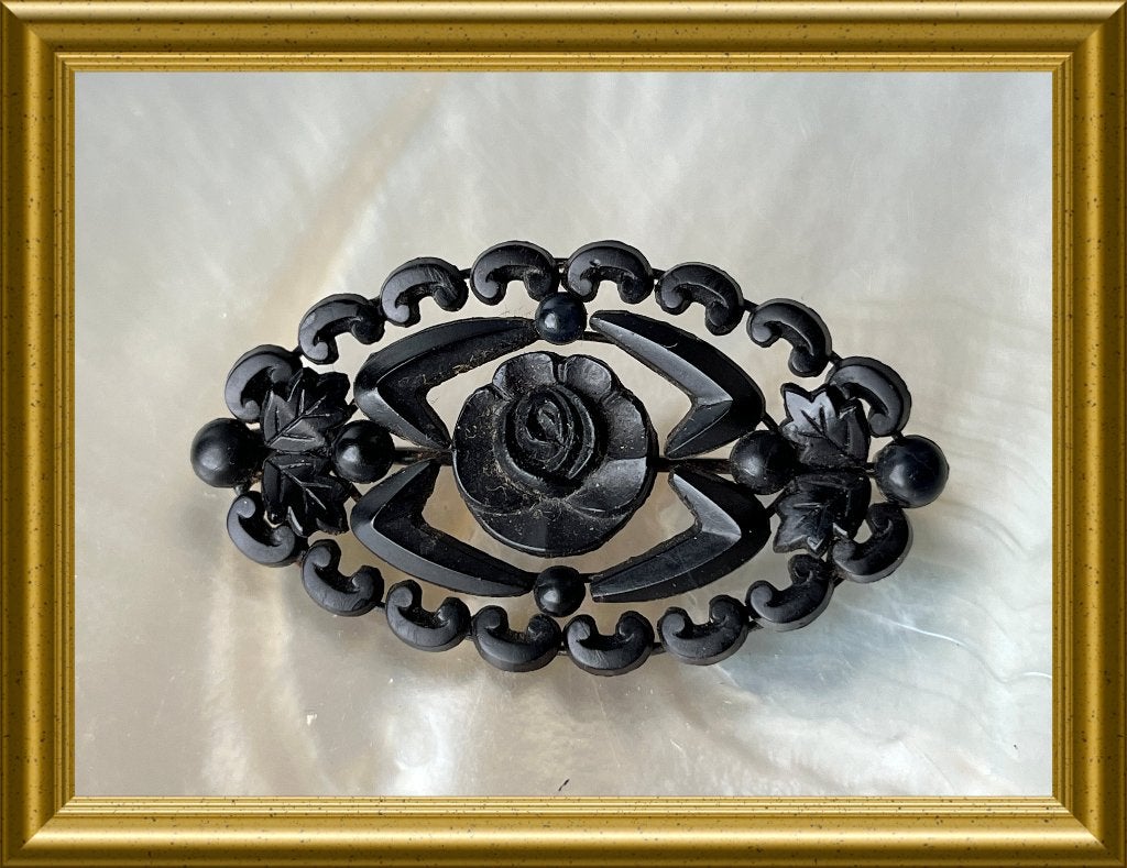 Mooie zwarte rouw broche : roosje, Sieraden, Tassen en Uiterlijk, Ophalen of Verzenden, Overige materialen, Broche