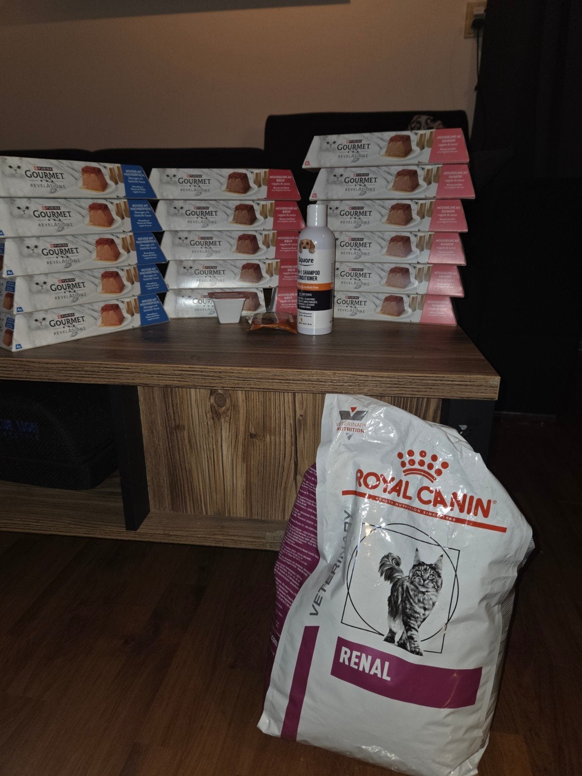 kattenvoer + huisdiershampoo + kattenbakvulling, Ophalen of Verzenden, Kat