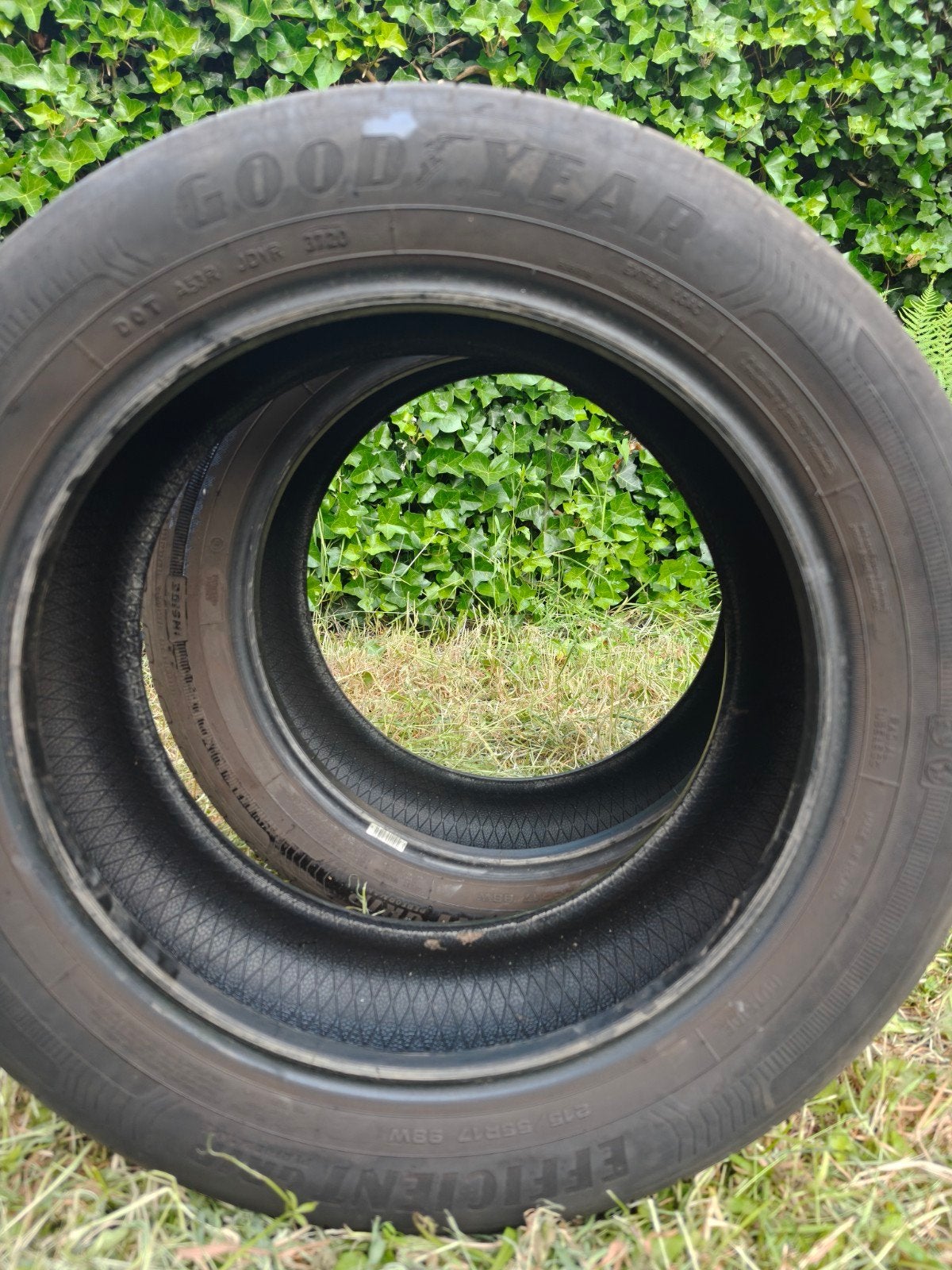 2x Goodyear Efficient Grip 215 55R17 99W, Ophalen, Gebruikt