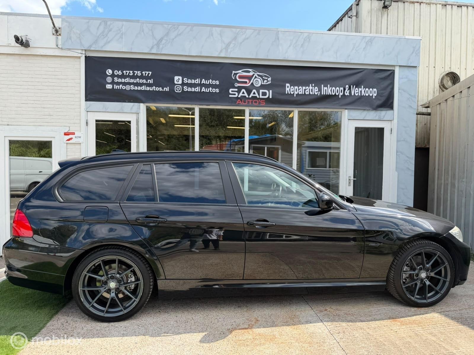 BMW 320i Touring High Executive Automaat Pano Zwart Leer, Automaat, Euro 5, Achterwielaandrijving, Zwart