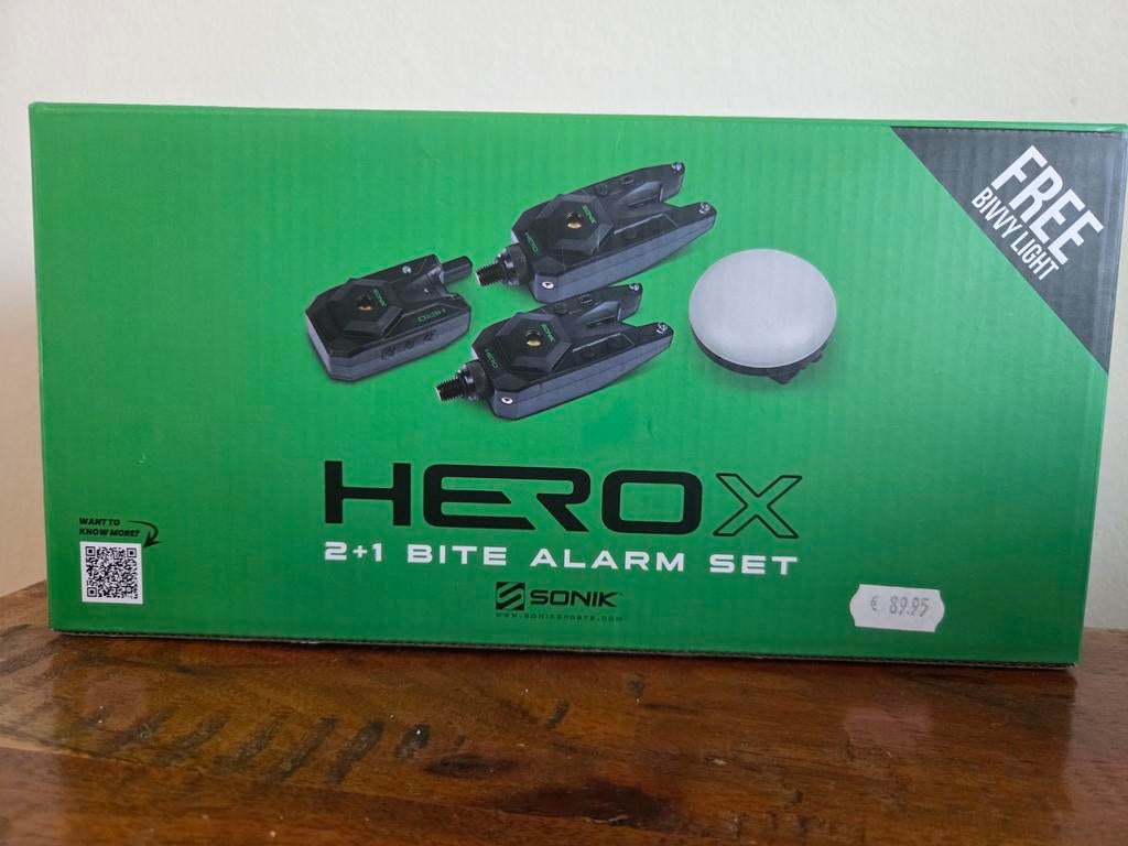 Sonik HeroX 2+1 Beetmelderset inclusief  bivvy lamp (nieuw), Ophalen, Overige typen
