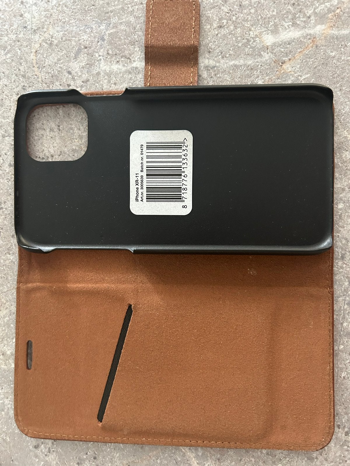 Leren iPhone 11 hoesje met pasjeshouder, Telecommunicatie, Mobiele telefoons | Hoesjes en Frontjes | Apple iPhone, Pasjeshouder