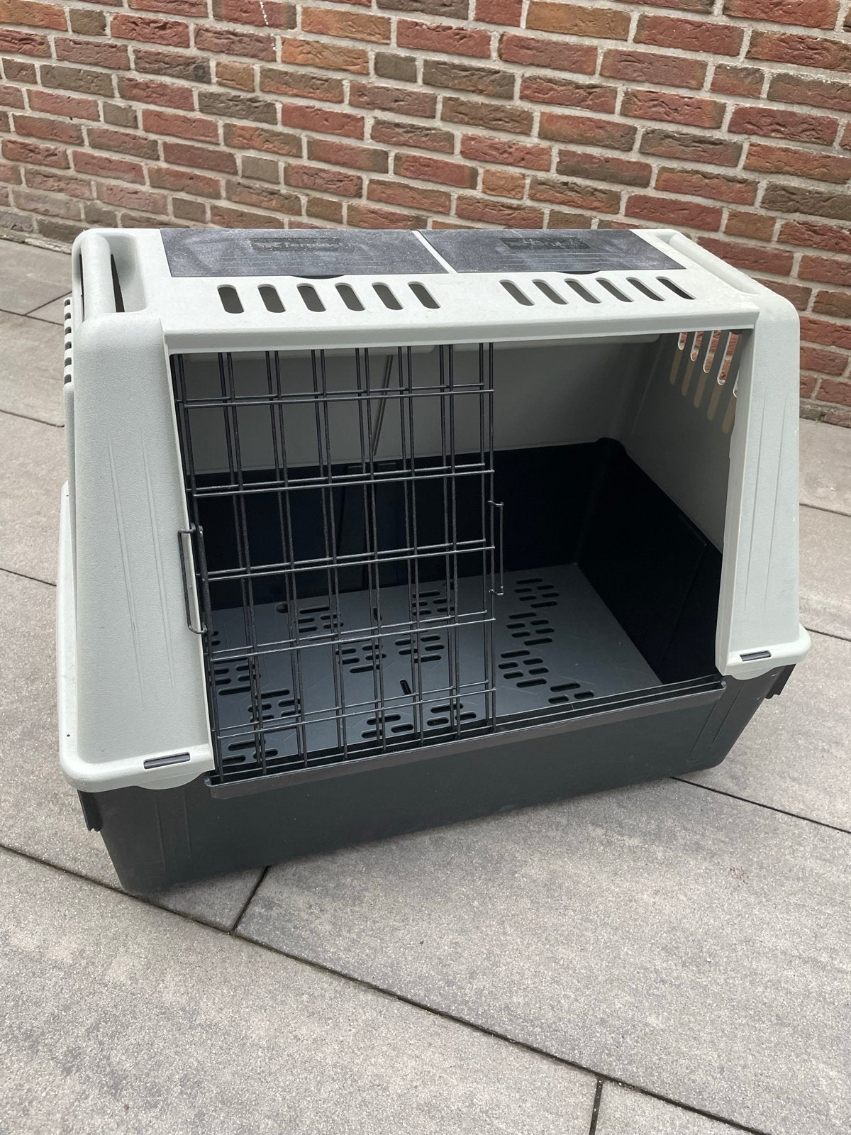 Gebruikte Ferplast afmeting 80x50x62 hoog., Ophalen of Verzenden, Gebruikt