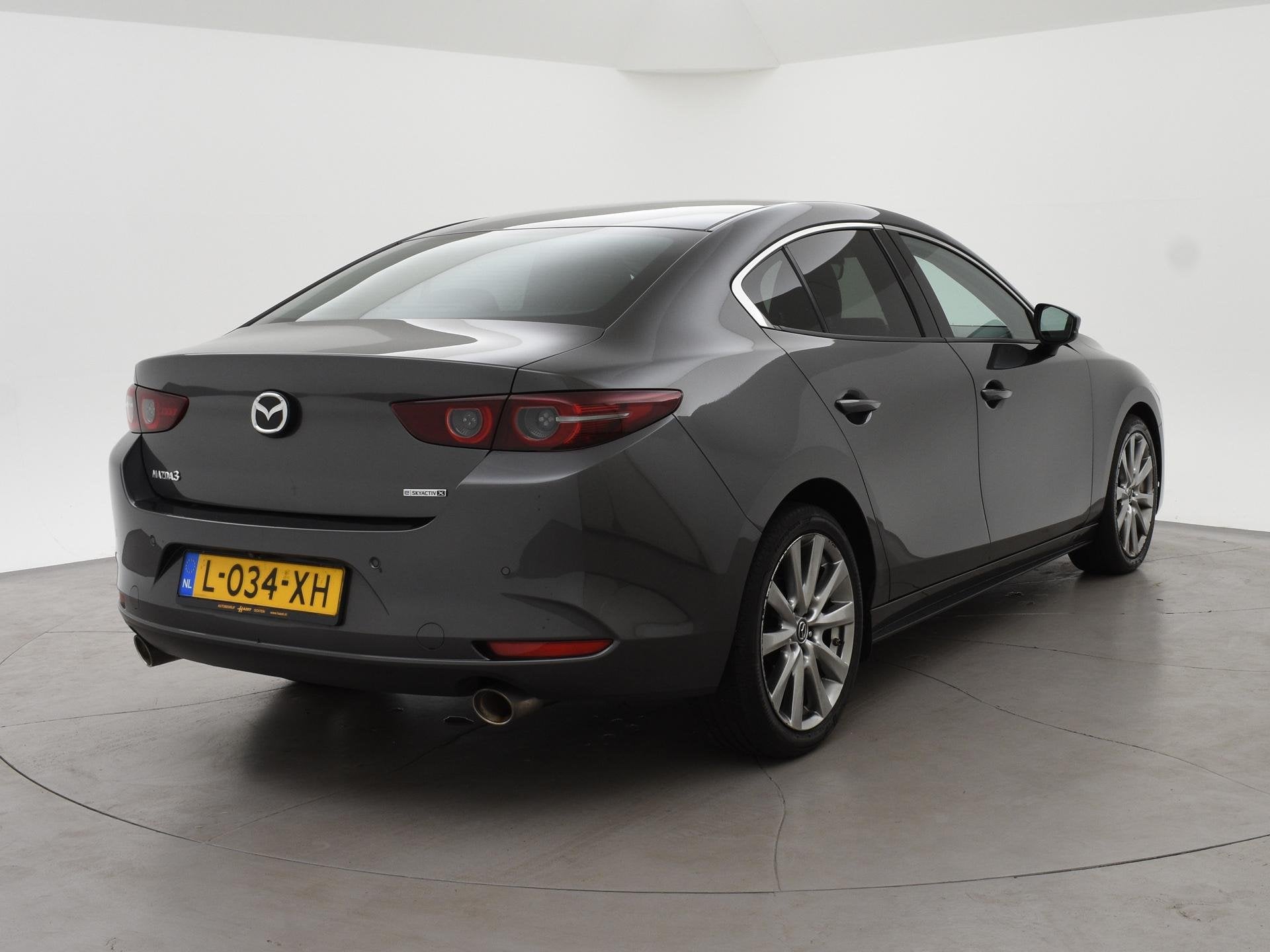 Mazda 3 2.0 e-SkyActiv-X M HYBRID 186 PK LUXURY + CARPLAY |, Auto's, Mazda, Voorwielaandrijving, 1998 cc, Gebruikt, Bedrijf