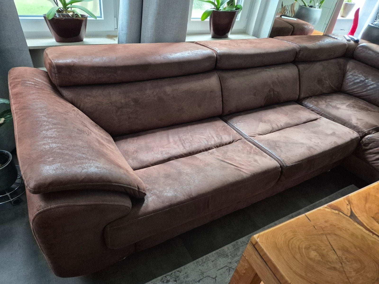 Nette sofa met verstelbare hoofdsteunen en uitschuifbare zit, Ophalen, 250 tot 300 cm, Gebruikt, Hoekbank