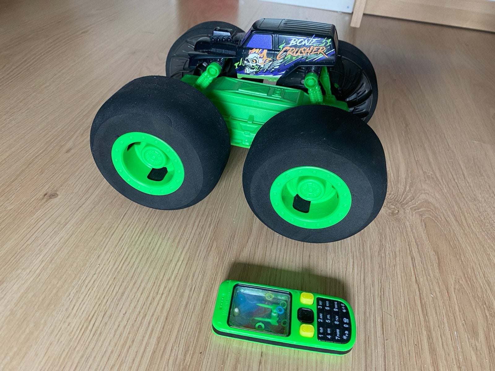 Elektrische Monster Truck - Niet Bestuurbaar, Kinderen en Baby's, Speelgoed | Speelgoedvoertuigen, Ophalen of Verzenden, Gebruikt