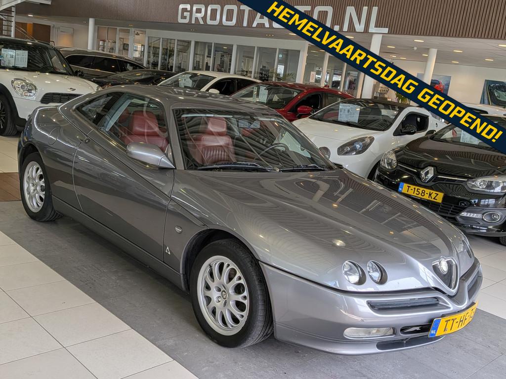 Alfa Romeo GTV 1.8-16V T.Spark Airco, Stuurbekrachtiging, Auto's, Oldtimers, Voorwielaandrijving, 145 pk, 4 stoelen, Handgeschakeld