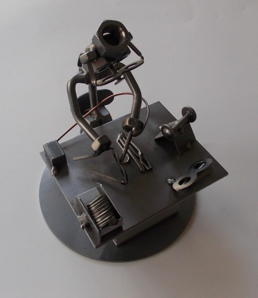Metalen beeld "De brillenmaker" van Hinz&Kunst (gesigneerd), Overige onderwerpen, Minder dan 20 cm, Handgemaakt, Ophalen of Verzenden