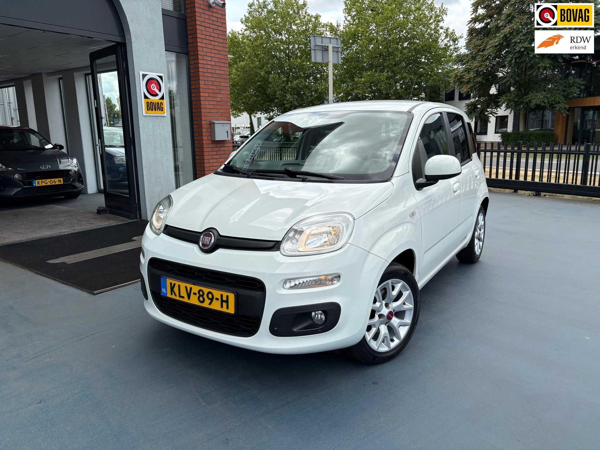 Fiat PANDA 1.2 LOUNGE AIRCO HOGE INSTAP, Auto's, Gebruikt, Wit, Bedrijf, Handgeschakeld