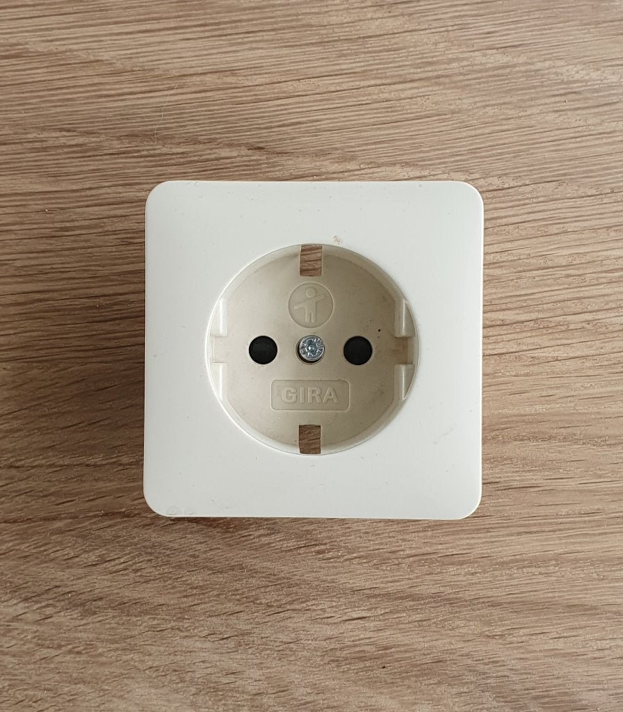 Centraalplaat Wandcontactdoos GIRA 55 - creme wit glanzend, Ophalen of Verzenden, Zo goed als nieuw, Gira, Stopcontact