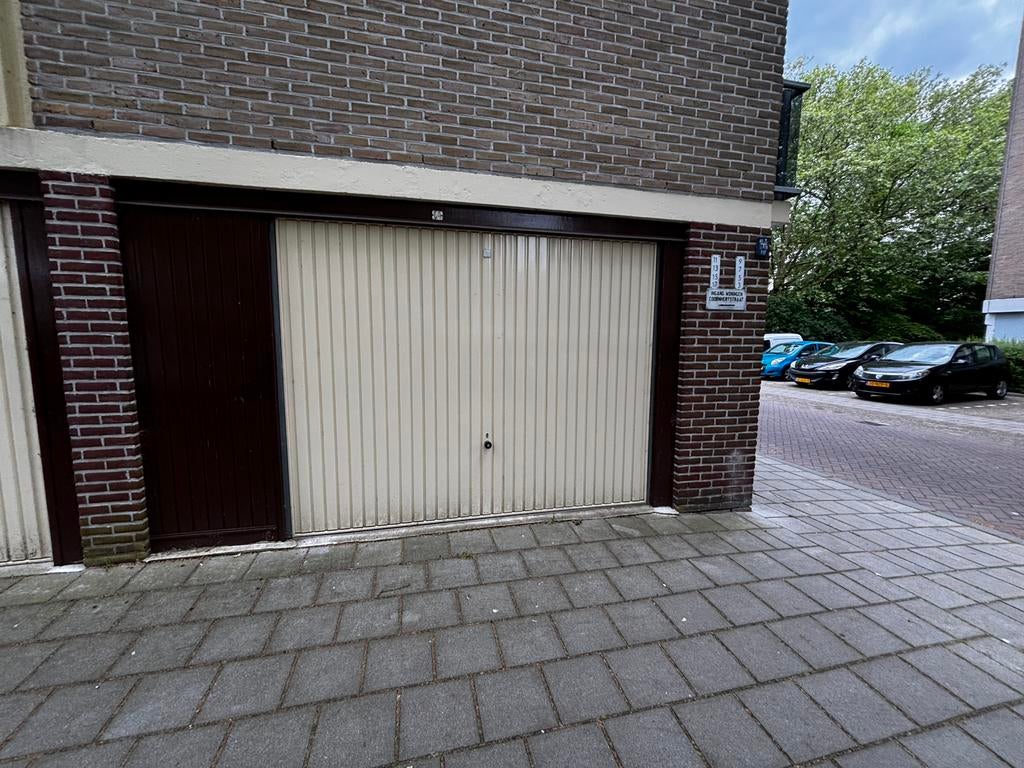 Garagebox te huur in Vlaardingen West, Rotterdam