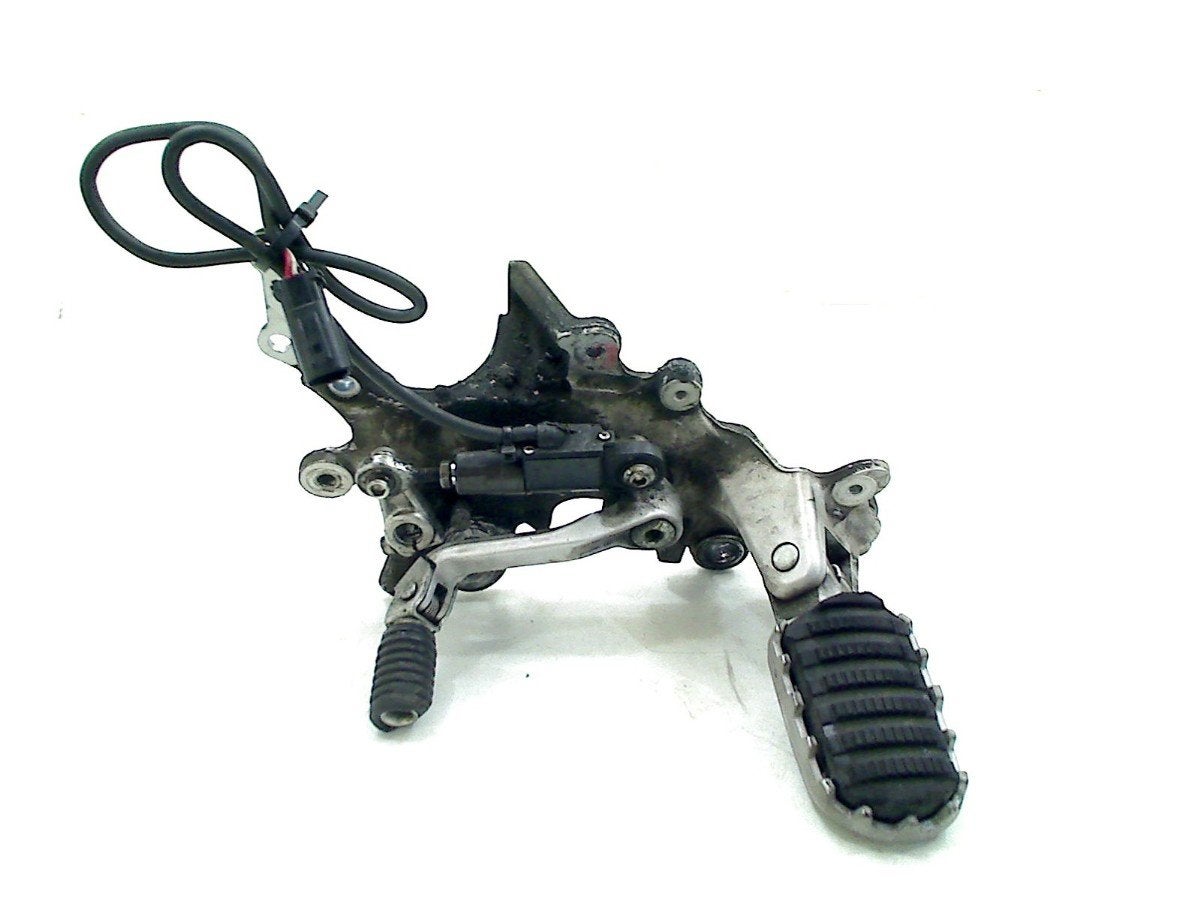 Schetsplaat Links Voor Multistrada 1200 V4 Rally 2021-2025, Cama Motorparts, Gebruikt, Info@cama-motorparts.nl, P.J. Troelstraweg 8, MAASSLUIS 3144 CX, Zuid Holland, , Nederland