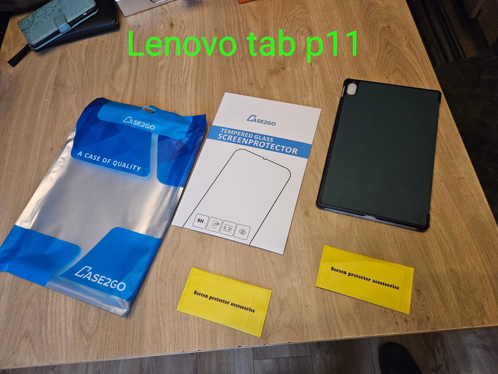 Lenovo Tab P11 hoes en screenprotector, 11 inch, Bescherming voor- en achterkant, Ophalen of Verzenden, Zo goed als nieuw