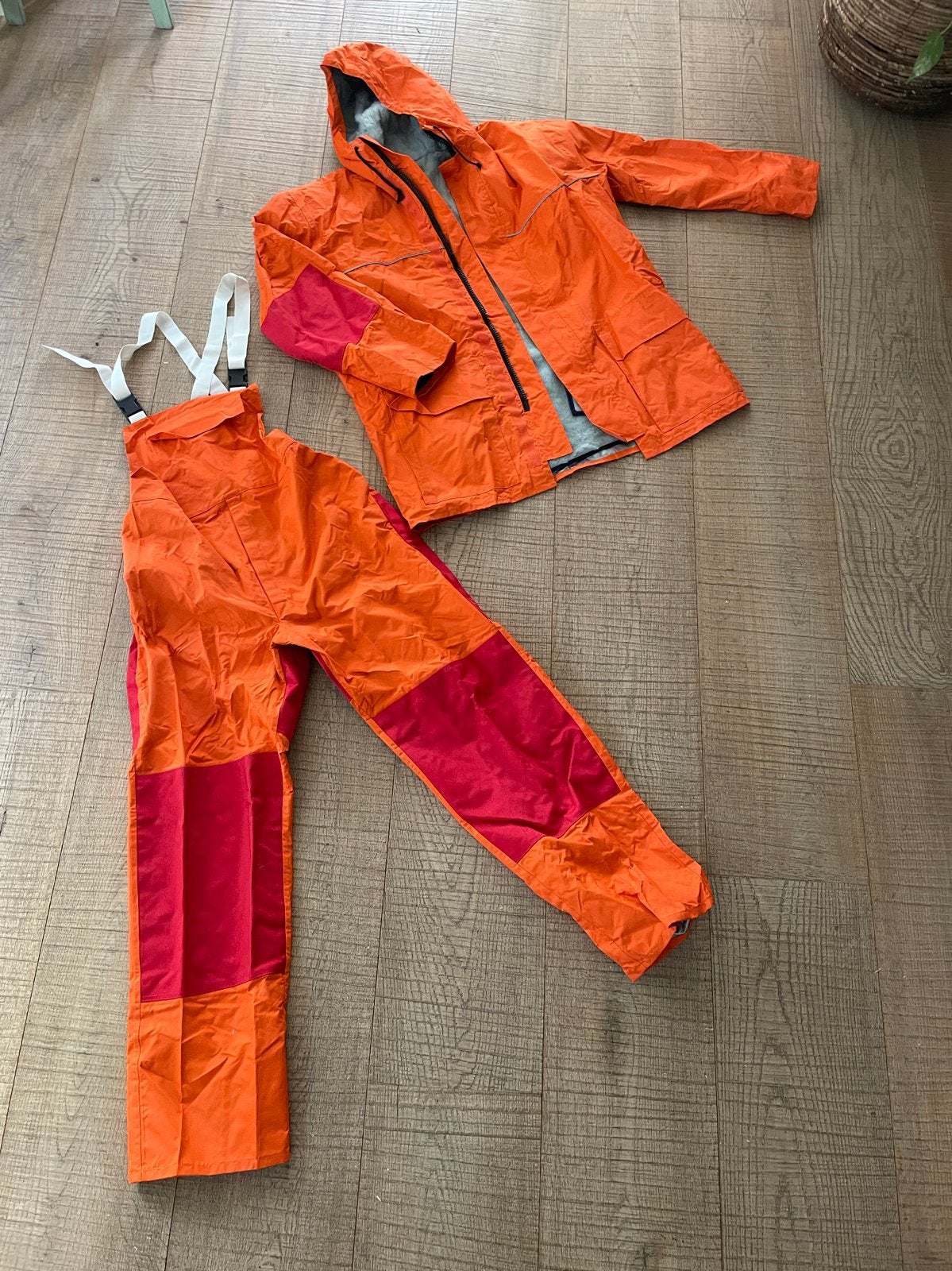 Oranje regenpak Beaufortsea Series, maat L, Ophalen of Verzenden, Gedragen, Maat 42/44 (L), Pak