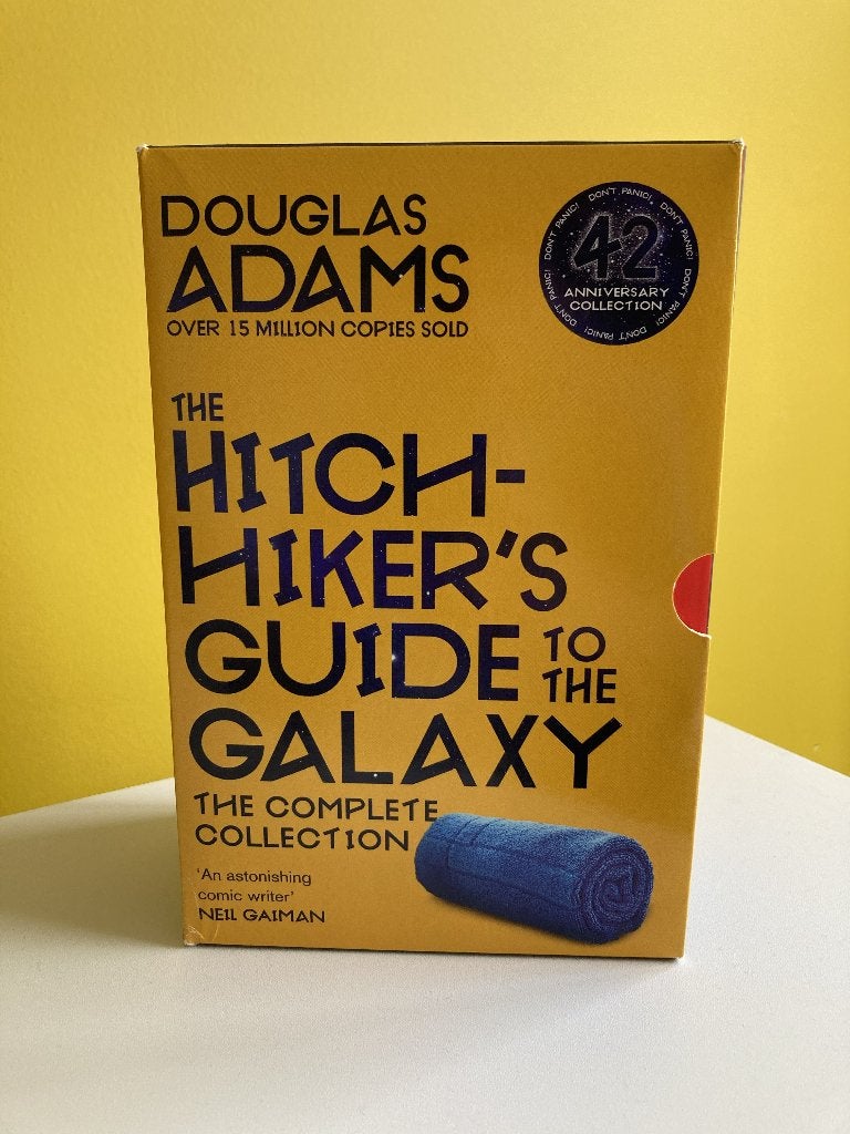 The Hitchhiker’s Guide to the Galaxy Collection, Populaire fictie, Douglas Adams