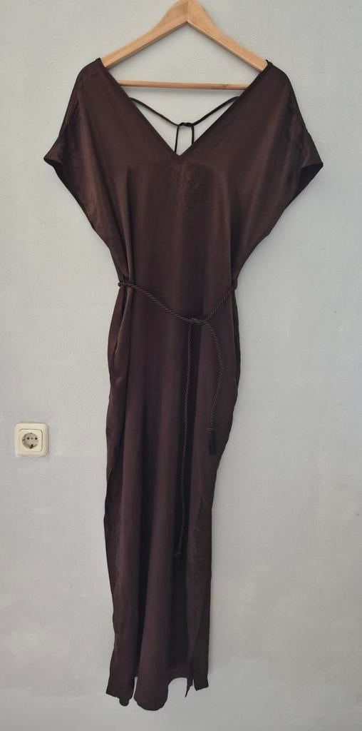 Vanilia satin look maxi-jurk nieuw, Kleding | Dames, Jumpsuits, Bruin, Vanilia, Nieuw, Ophalen of Verzenden