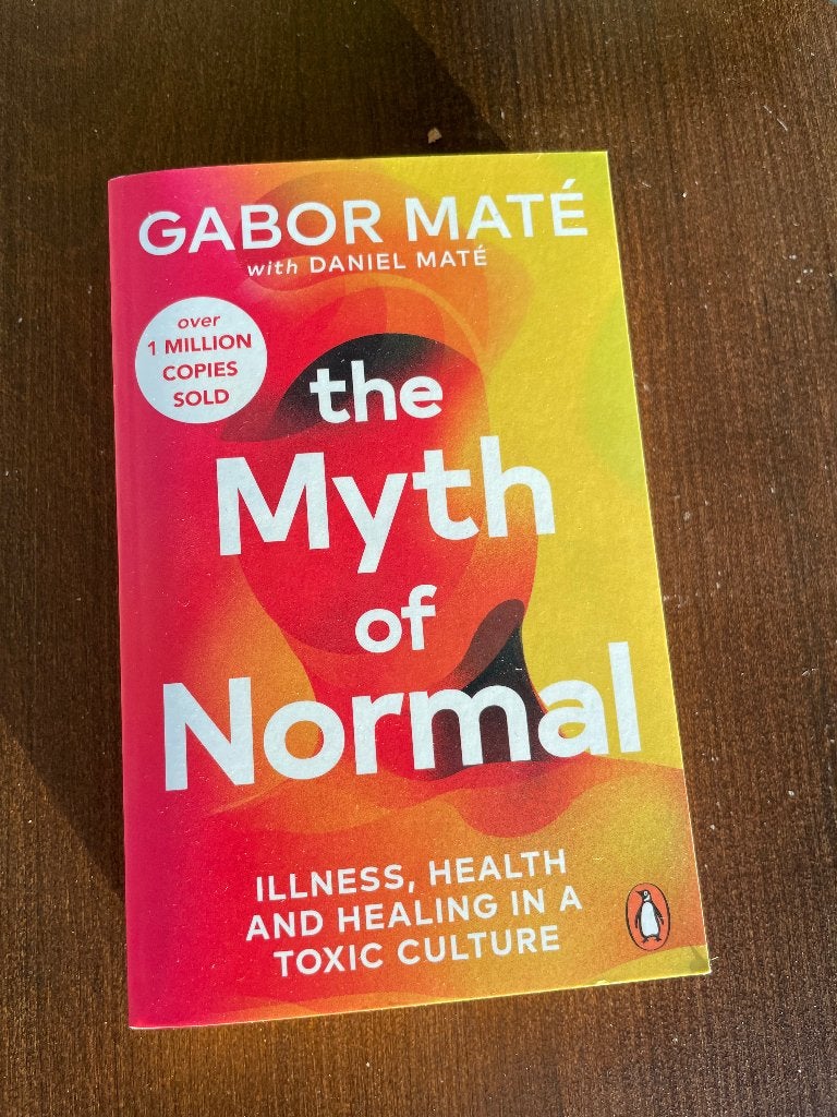 Gabor Maté - The Myth of Normal, Boeken, Gelezen, Ophalen of Verzenden, Gezondheid en Conditie, Gabor Maté