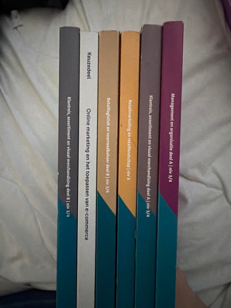 Schoolboeken Retail Manager niveau 3/4 (set van 6), Boeken, Ophalen, Gelezen, Overige niveaus, Overige vakken