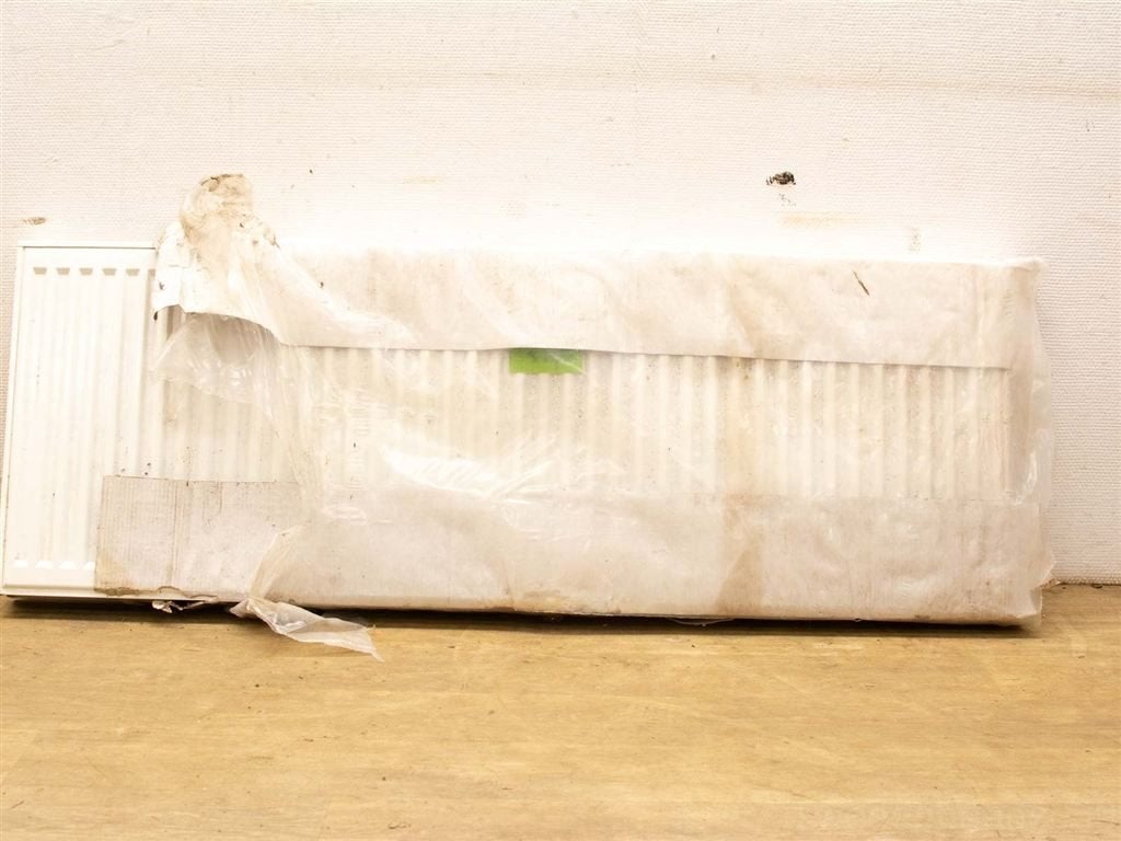 radiator 27982