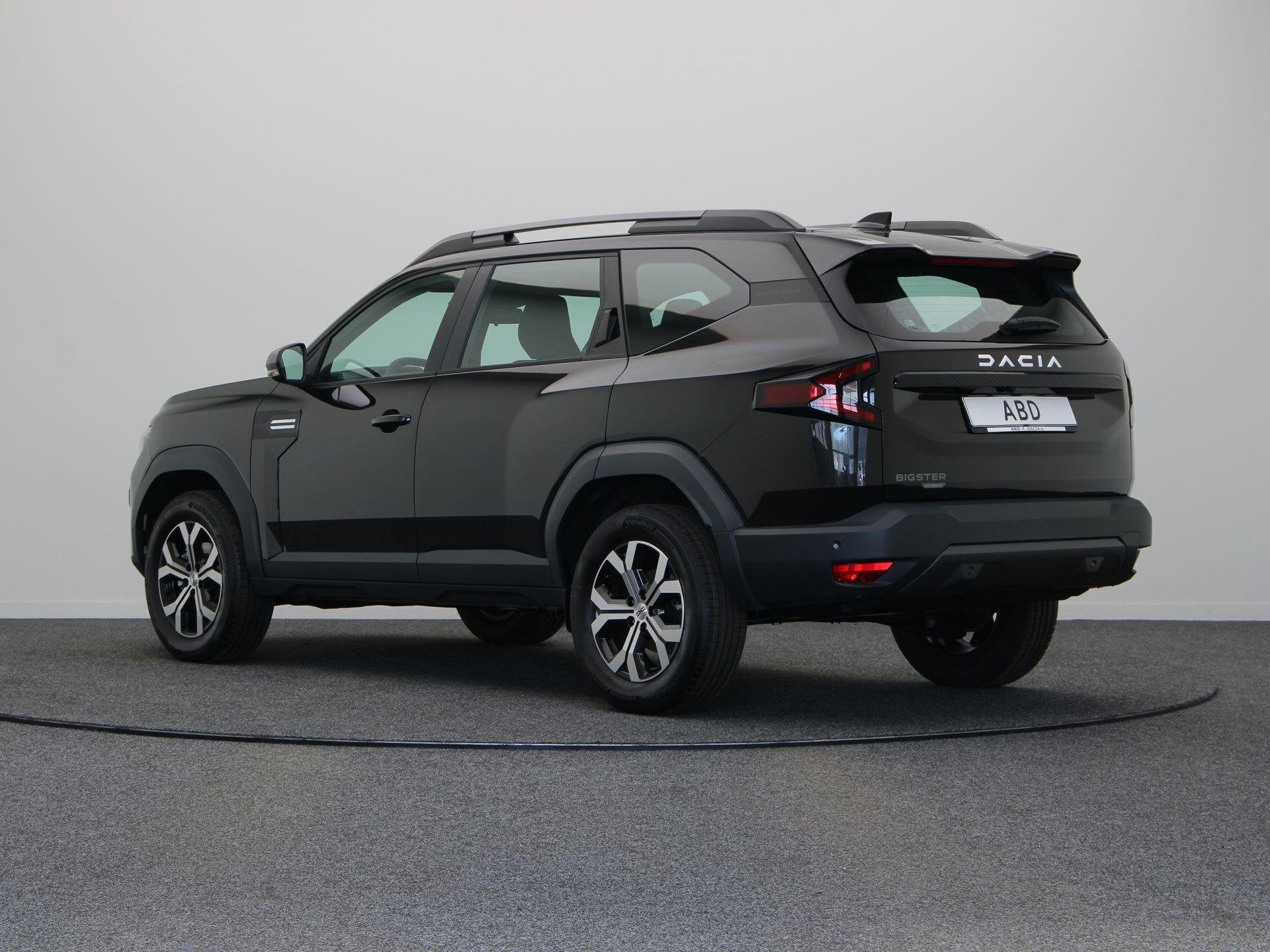Dacia Bigster 1.8 Hybrid 155pk Expression | Achteruitrijcame, Auto's, Dacia, Stof, Euro 6, Zwart, Origineel Nederlands