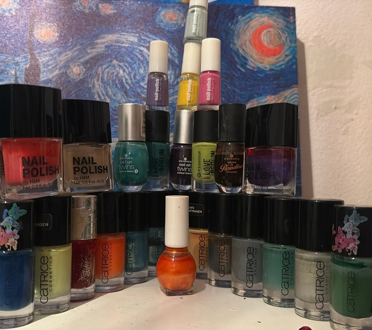 Catrice, h&m, essence  (31x), Ophalen of Verzenden, Zo goed als nieuw, Zwart, Handen en Nagels
