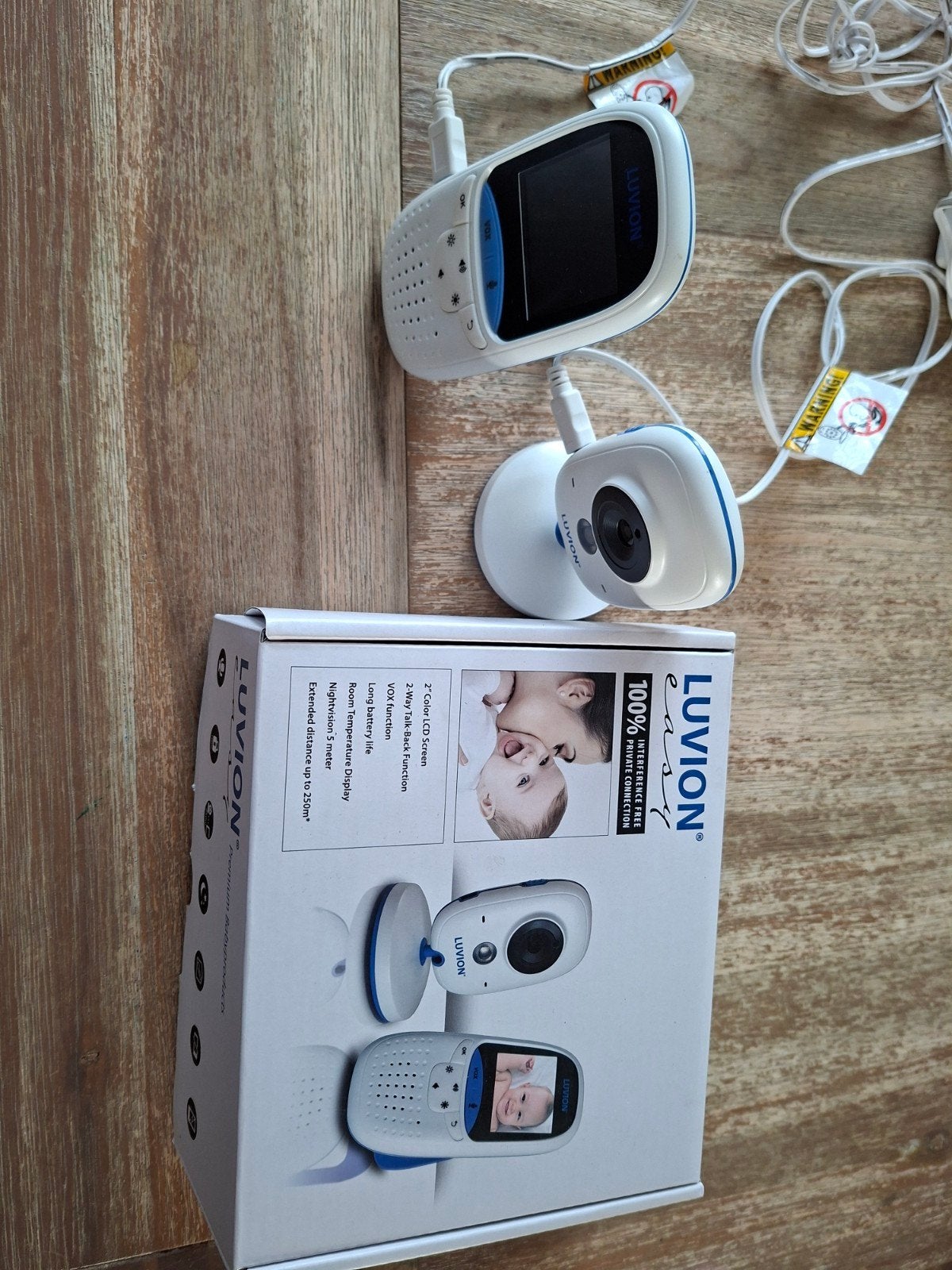 Luvion Easy Babyfoon met Camera en Terugspreekfunctie, Ophalen of Verzenden, Gebruikt, 250 meter of meer, Camera