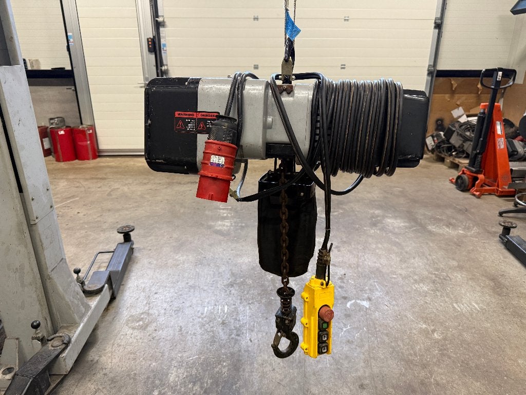 Delta 500kg elektrische kettingtakel - 10m hijshoogte, Ophalen, Gebruikt, Elektrisch