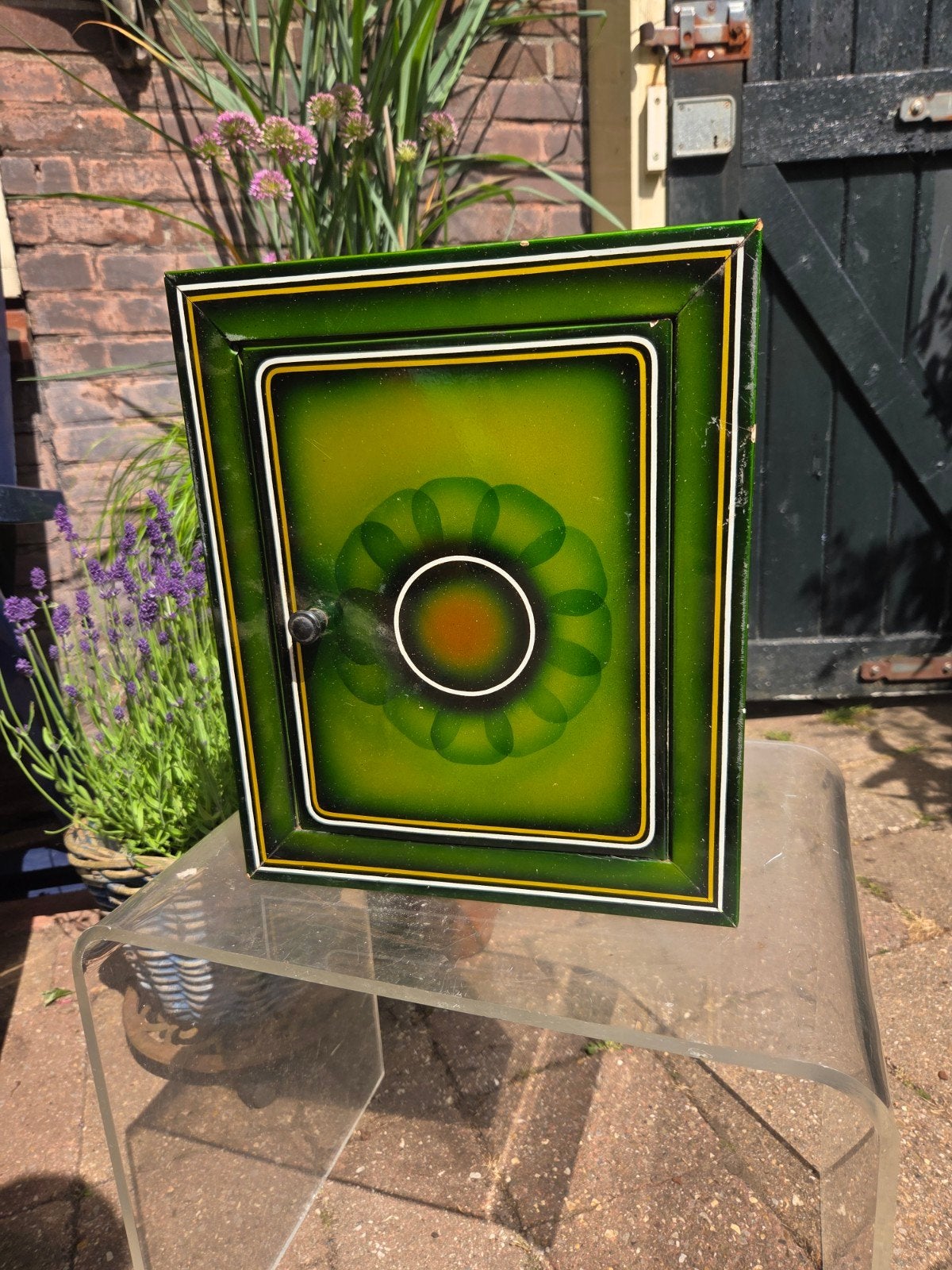 Vintage Groen Metalen Wandkastje met Bloemmotief, Ophalen