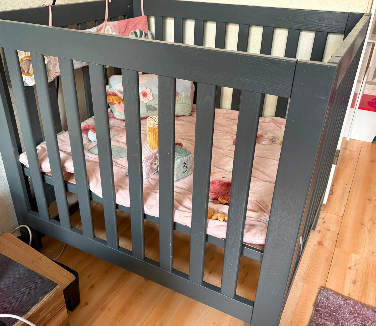 Houten Baby-/Kinderbox – Stevig & Degelijk (donkergrijs), Kinderen en Baby's, Boxen, Ophalen, Gebruikt