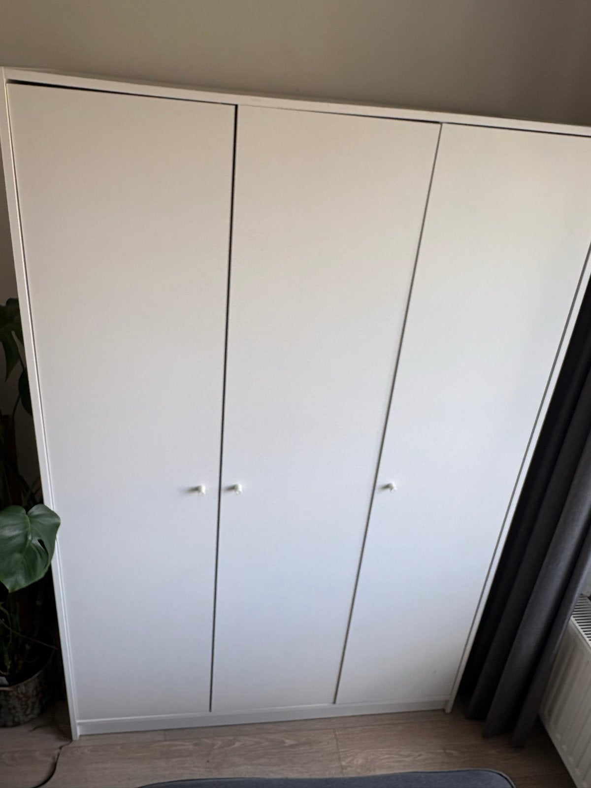 IKEA KLEPPSTAD Kledingkast met 3 deuren, wit, Gebruikt, 100 tot 150 cm, Ophalen of Verzenden, 150 tot 200 cm