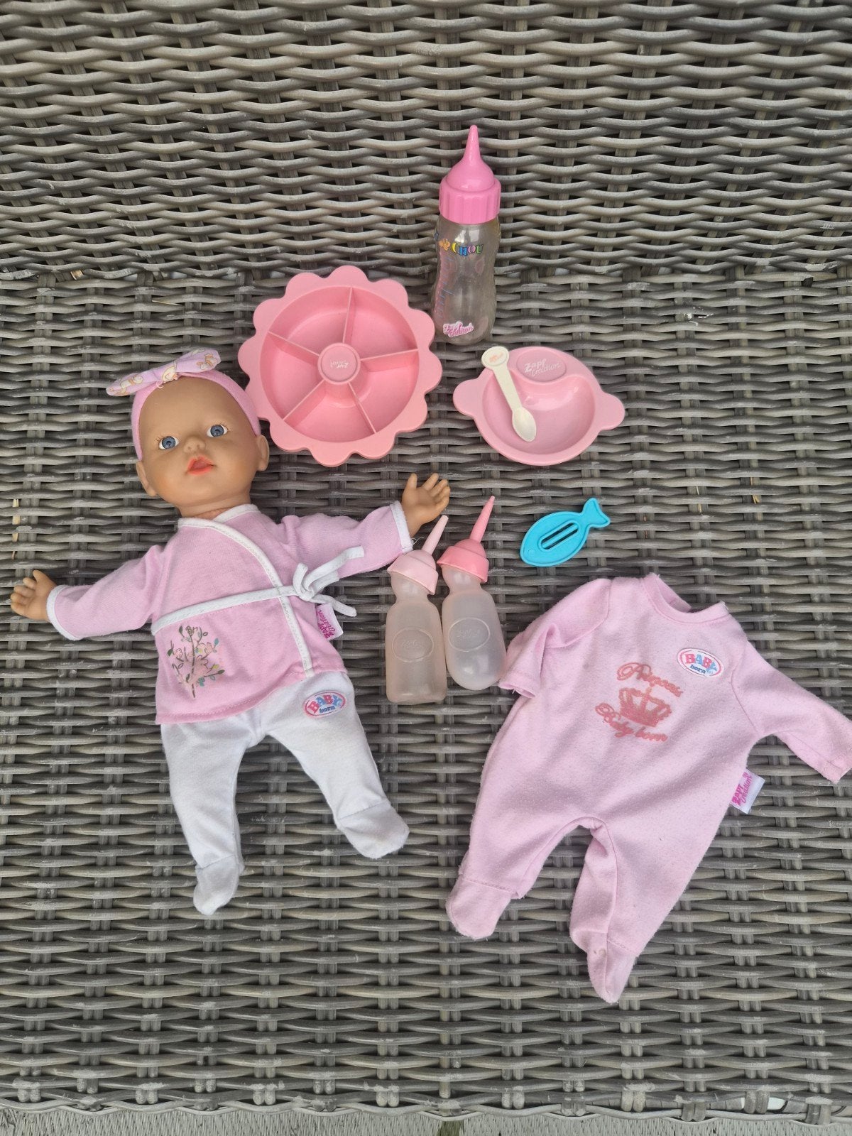 Baby Born kleine pop met accessoires., Kinderen en Baby's, Speelgoed | Poppen, Ophalen of Verzenden, Babypop