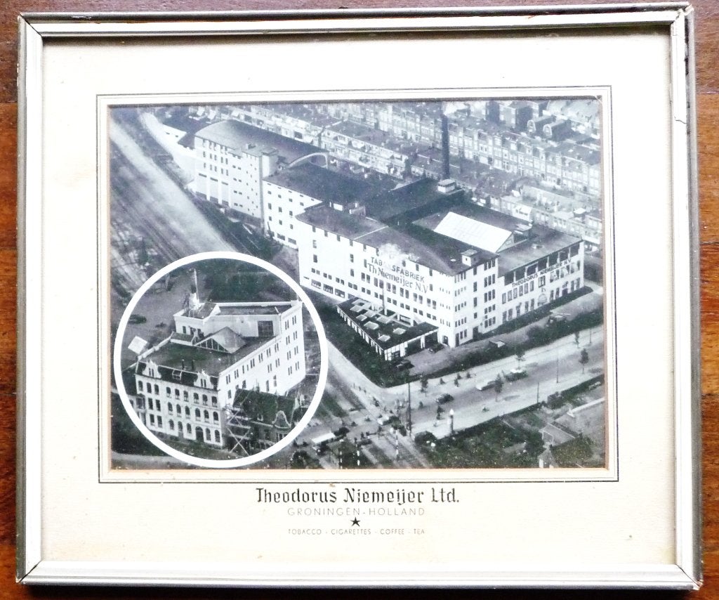 Oude luchtfoto van de nieuwe AI fabriek in Niemeyer gebouw, Antiek en Kunst, Kunst | Litho's en Zeefdrukken, Ophalen of Verzenden