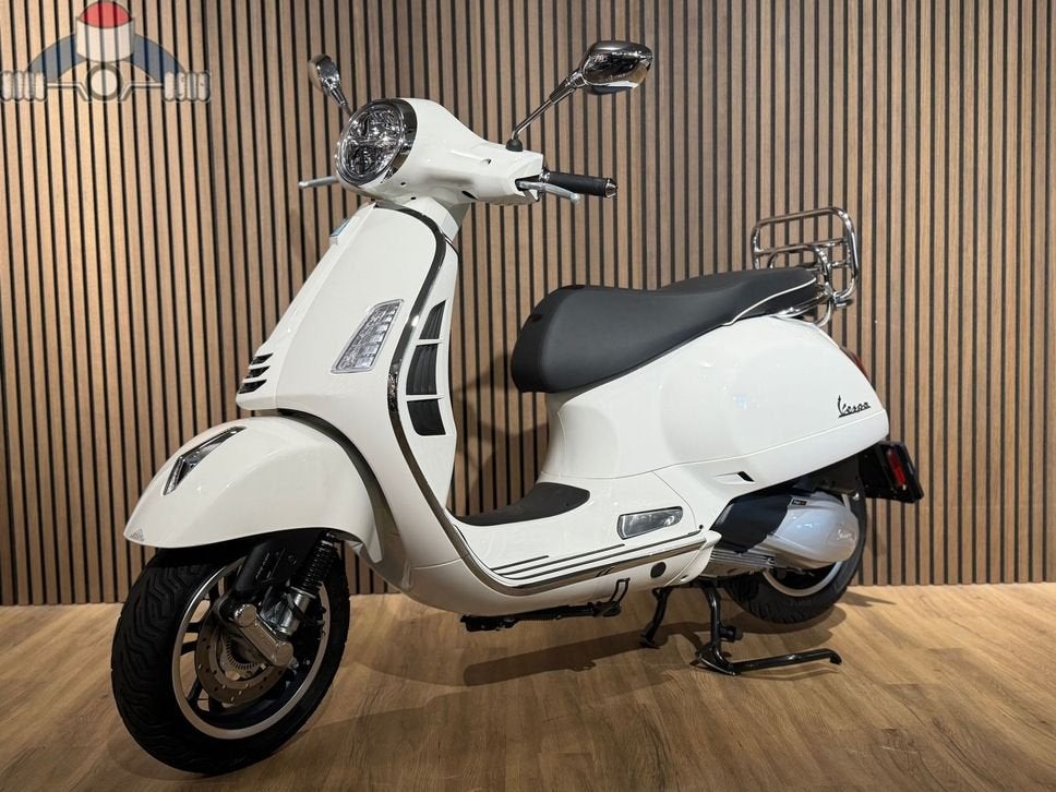 Vespa GTS 300 Bianco 2km bj. 4-2024, Motoren, Scooter, 300 cc, Bedrijf, Onbekend