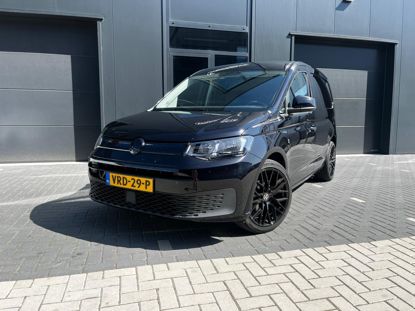 Volkswagen Caddy Cargo 2.0 TDI 140 L1h1 2022 Zwart, Voorwielaandrijving, 4 cilinders, Volkswagen, Zwart