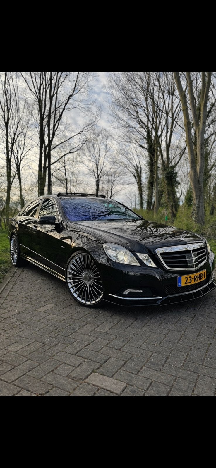 Mercedes E350 V6 Goed onderhoud, Auto's, Mercedes-Benz, Particulier, E-Klasse, Benzine, C, Sedan, Automaat, Geïmporteerd, Zwart