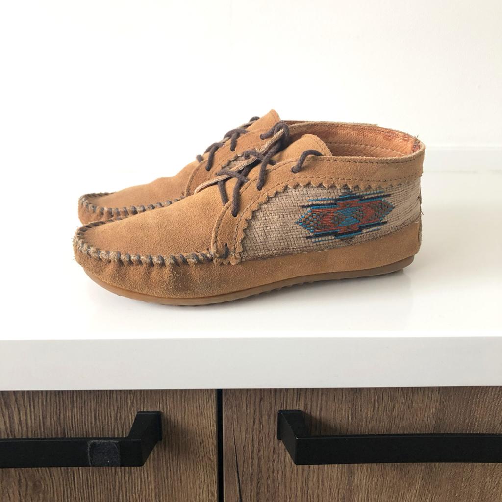 Minnetonka mocassins maat 36, Ophalen of Verzenden, Gedragen, Bruin, Espadrilles of Moccasins
