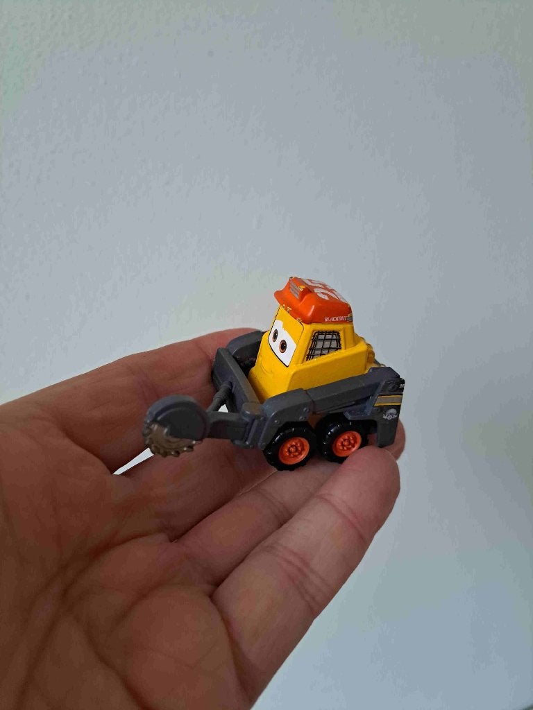 Blackout Disney Planes 2 Pixar 7x4x5cm, Ophalen of Verzenden, Overige figuren, Gebruikt, Beeldje of Figuurtje