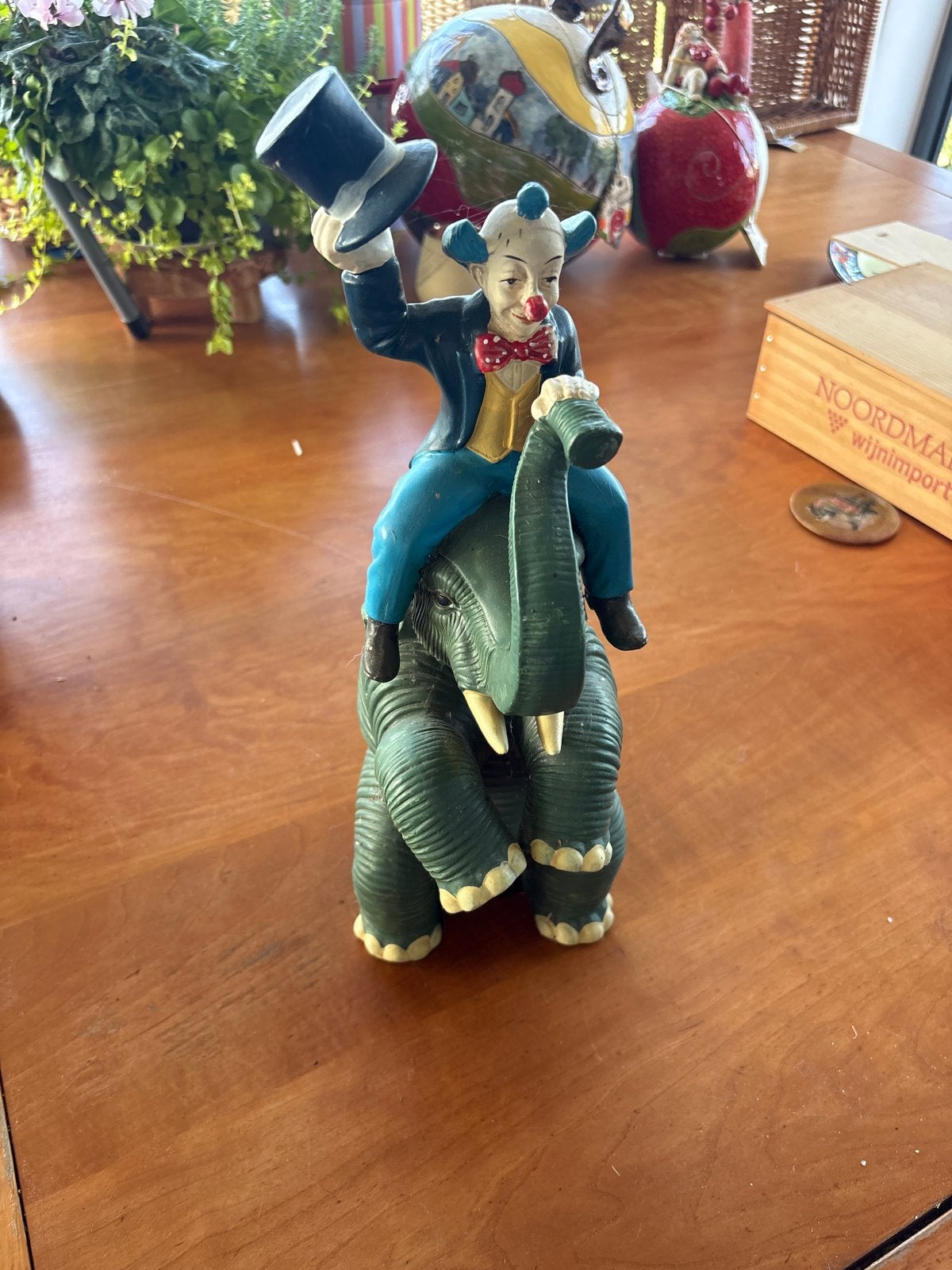 Vintage Clown op Olifant Beeldje - Circus Decoratie, Ophalen