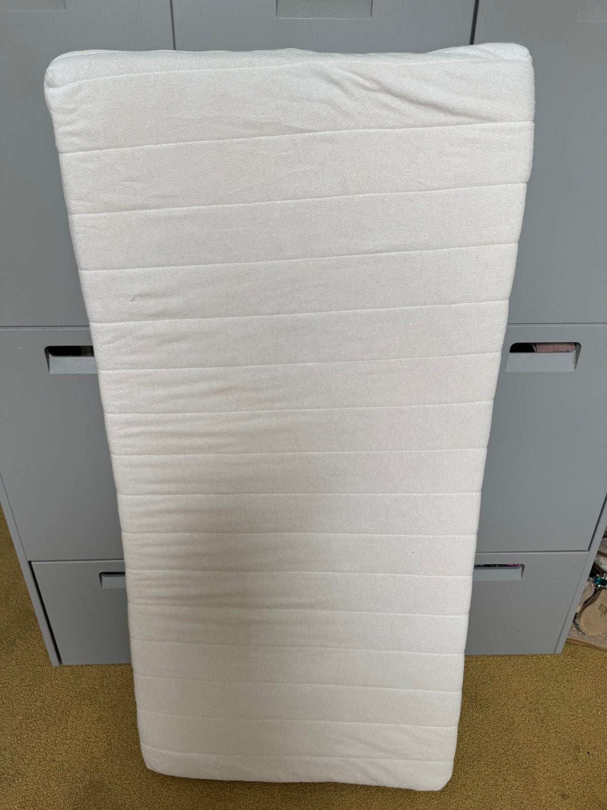 Matras 60x120x9 cm, Ophalen, 190 cm of minder, Zo goed als nieuw, Eenpersoons