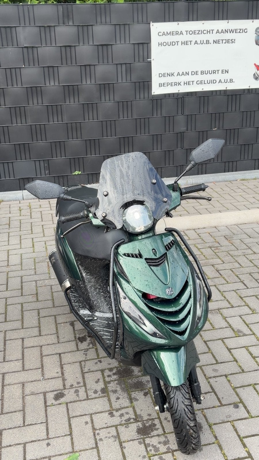 PIAGGO ZIP - FULL OPTION MALOSSI - FORGED CARBON, Fietsen en Brommers, Scooters | Piaggio, Zo goed als nieuw, Zip, Benzine, Ophalen