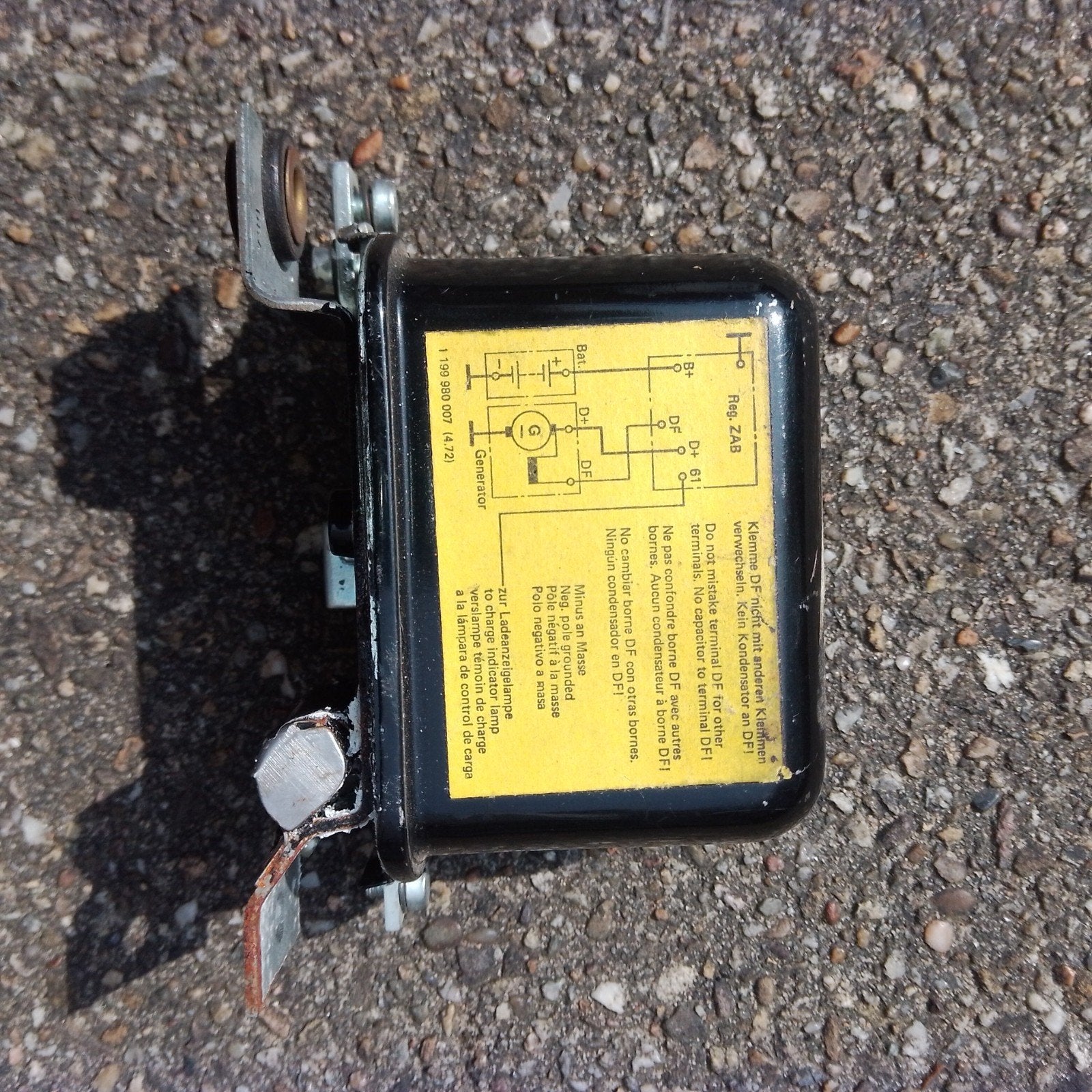 Bosch 6V spanningsregelaar 1 199 980 007, Ophalen of Verzenden, Gebruikt