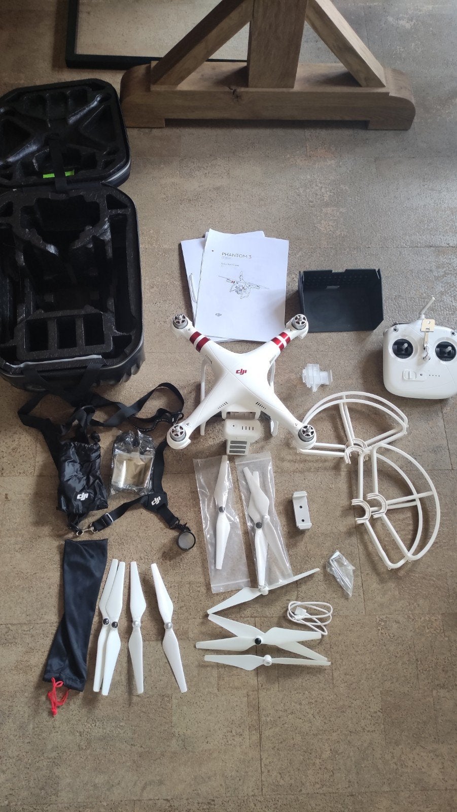 DJI Phantom 3 Standard Drone met accessoires en koffer, Gebruikt, Cameradrone, Extra accu('s), 1 tot 5 kilometer