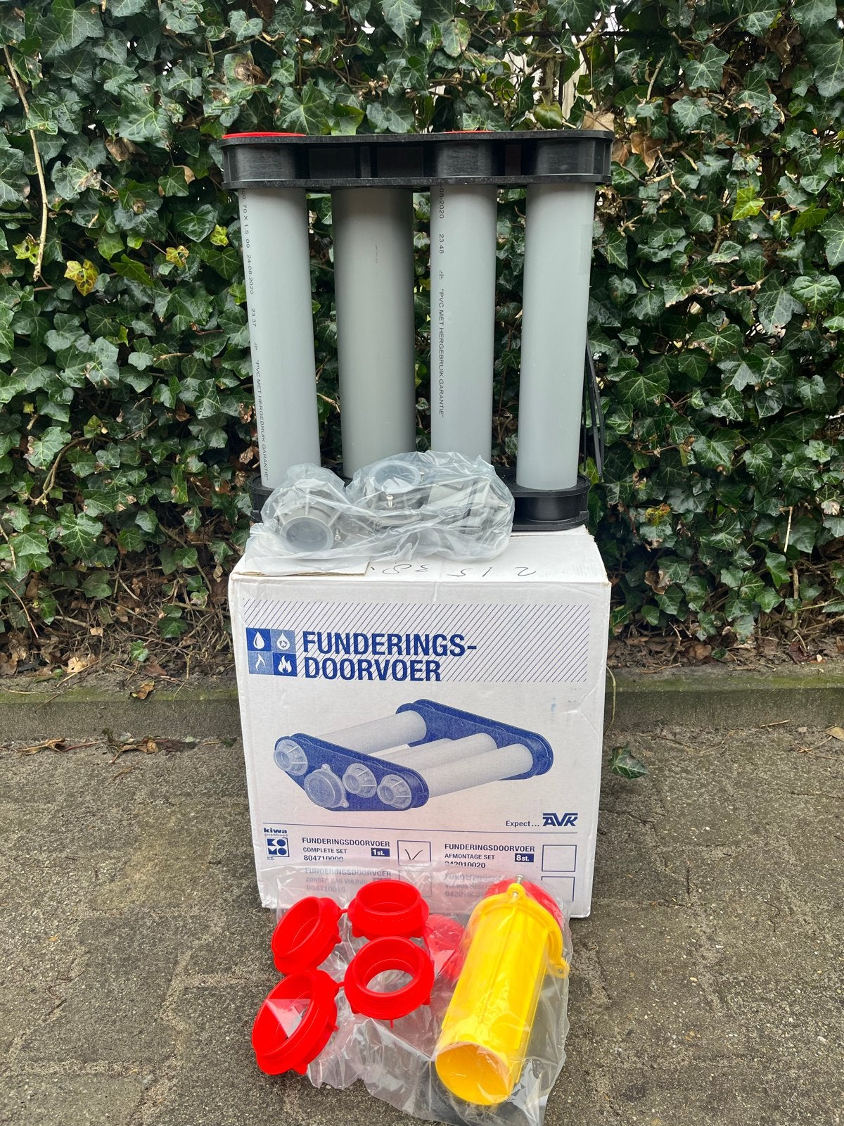 Nieuwe Funderingsdoorvoer in doos, nog 2 stuks, Pvc, Overige typen, 60 tot 80 mm, Nieuw