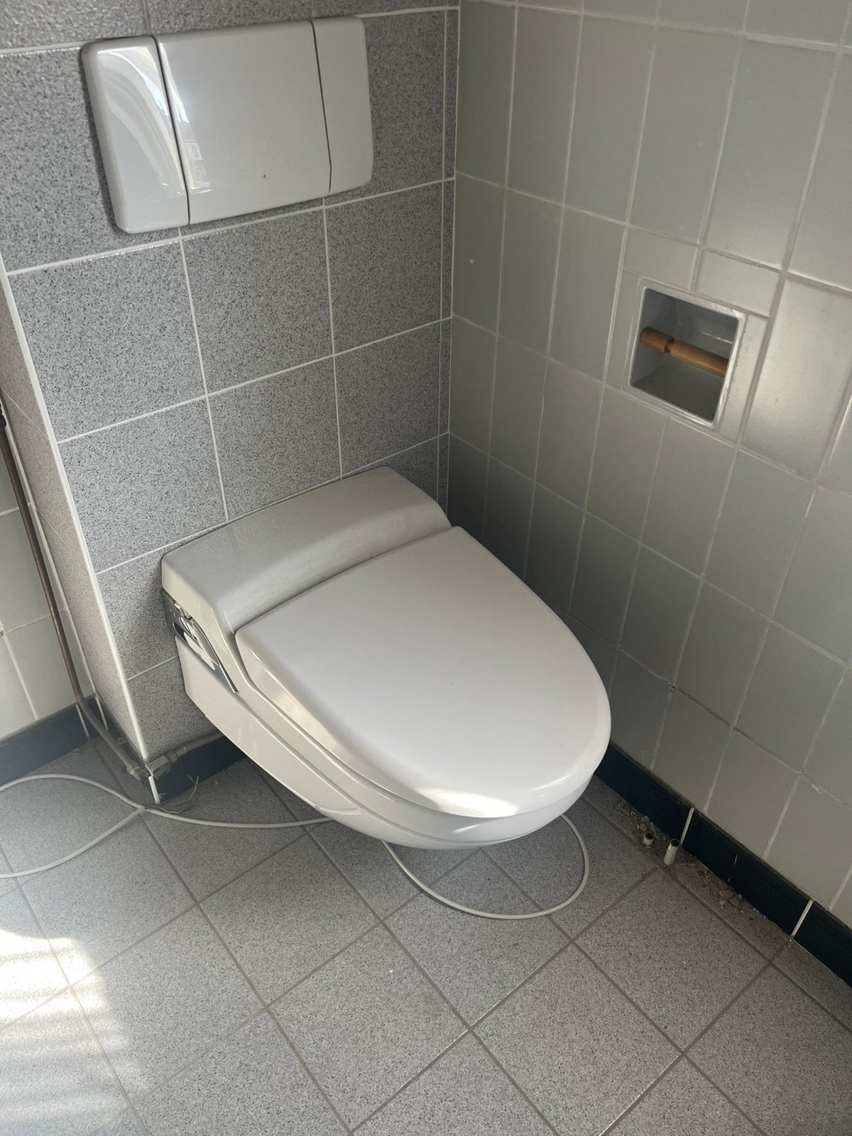 Balena 8000 Geberit douche Wc, Doe-het-zelf en Verbouw, Ophalen, Gebruikt, Overige typen