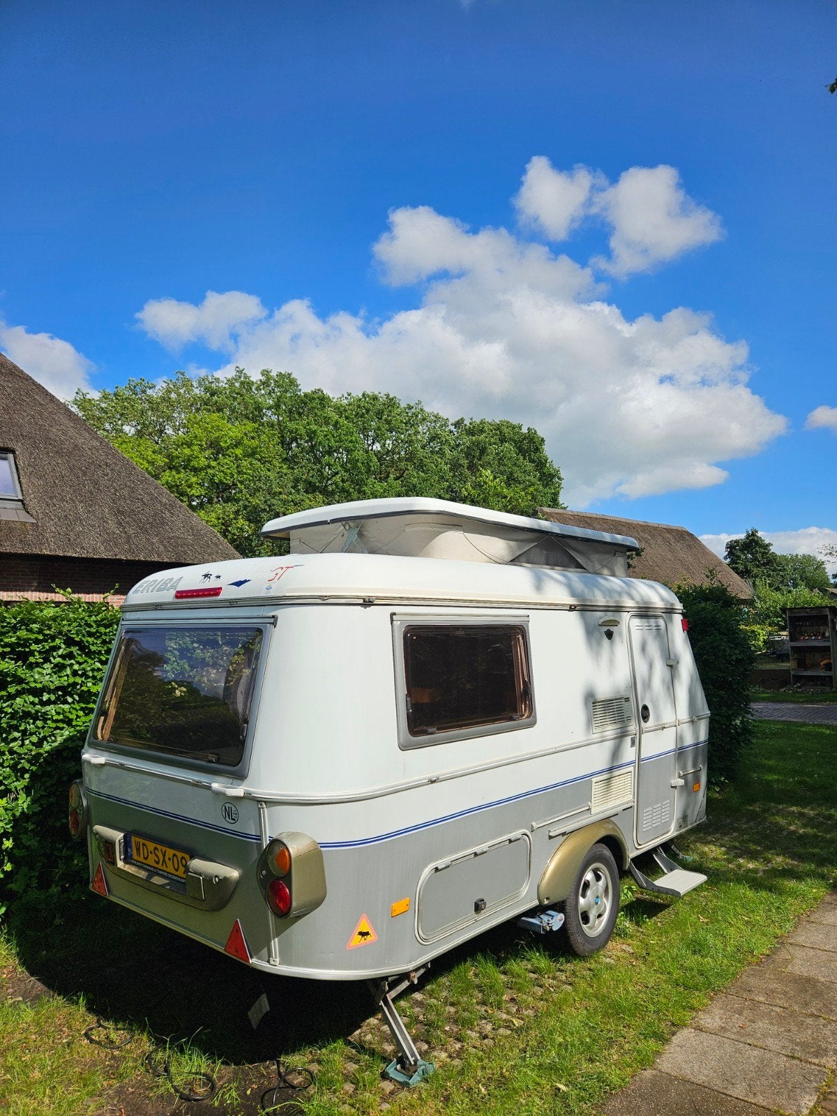 Eriba , de vintage caravan met comfort van nu!, Gascomfoor, Tot en met 2, Treinzit, Particulier